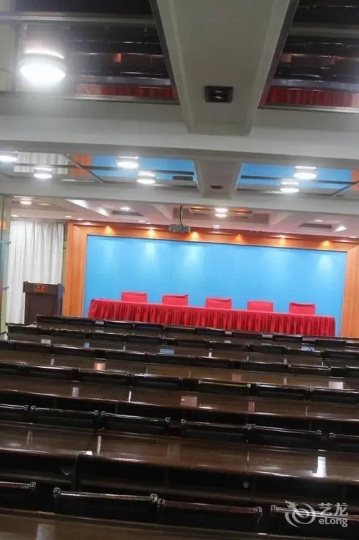 Pu Fa Hotel(南京浦发大酒店)