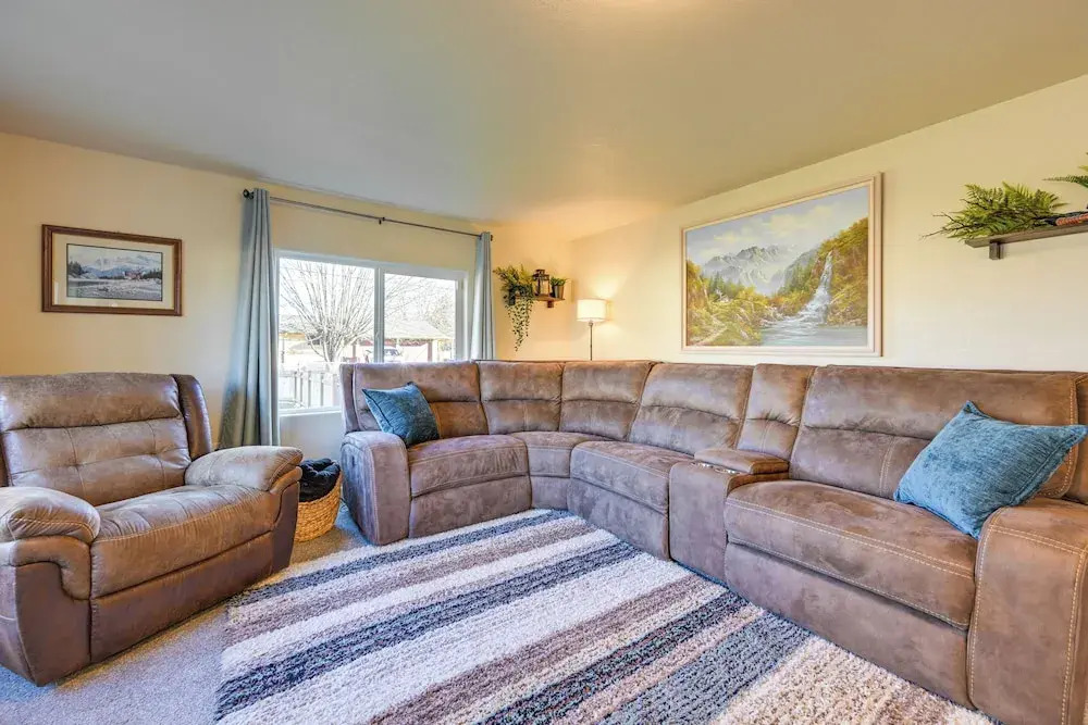 Centralia Retreat: 2 Mi to NW Sports Hub & Outlets