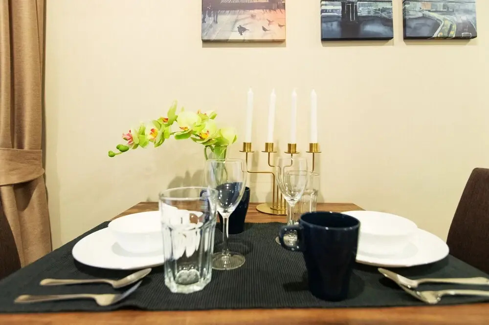 Near BK University Quiet Condo in Rama4 bkb136