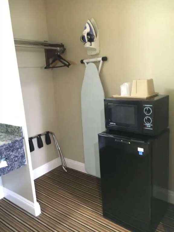 Regency Hotel - Moreno Valley