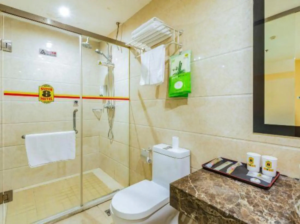 Huayi Hotel(Shijiazhuang Huai'an East Road)