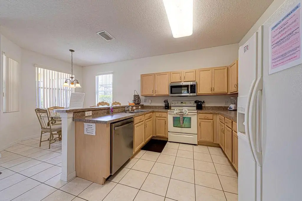 Gorgeous 4 Bedroom, Disney And South Facing Pool, Davenport, US