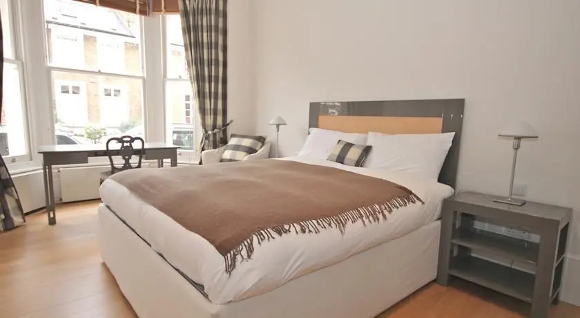 FG Property - Chelsea, Gertrude Street