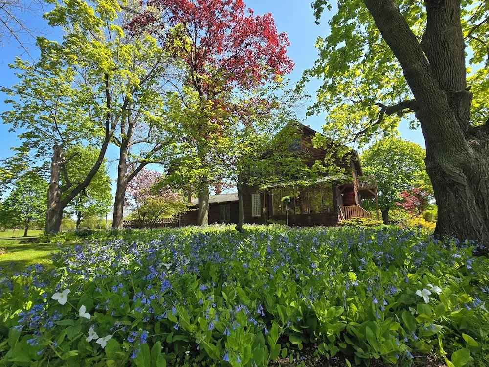 Chanticleer Guest House