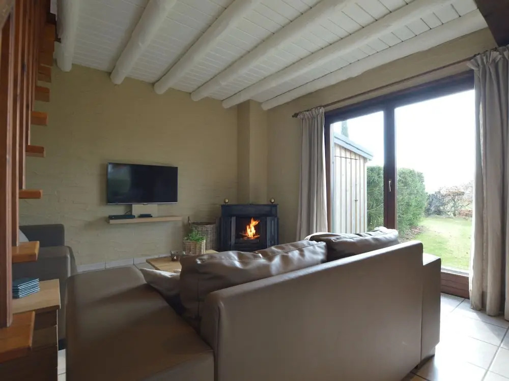 Spacious Holiday Home in Mont with Garden
