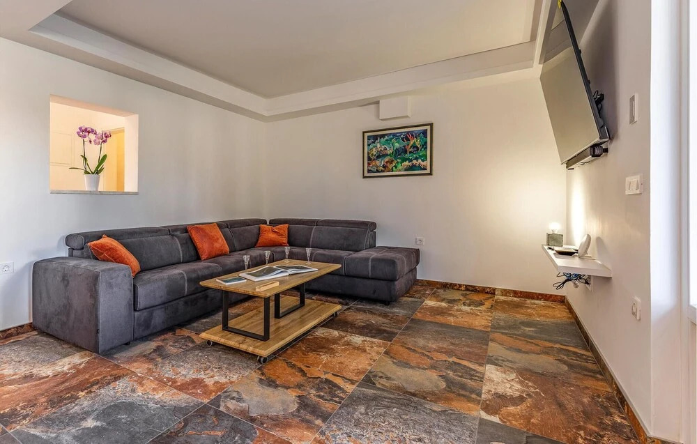 Awesome Apartment in Madulin With Outdoor Swimming Pool, Wifi and 2 Bedrooms