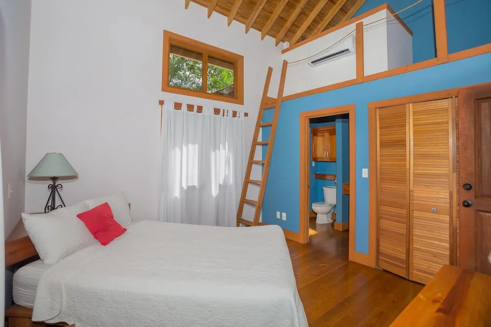 Casa Palmera 2 Bedroom Home by RedAwning