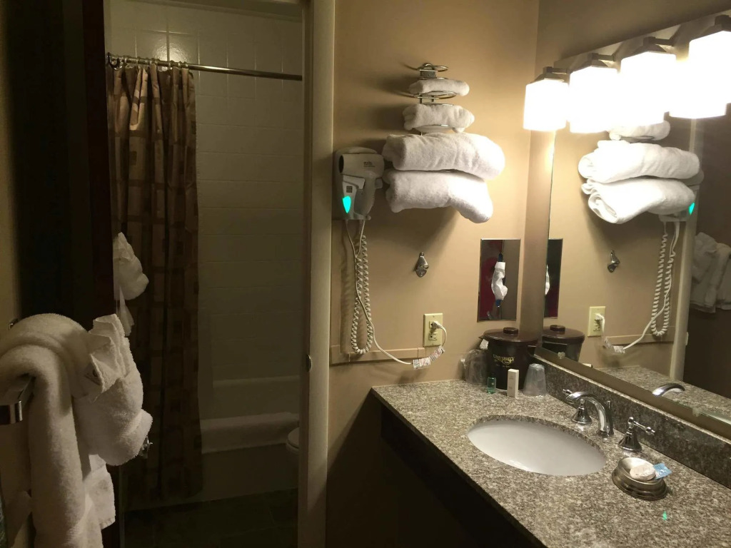 University Inn Academic Suites