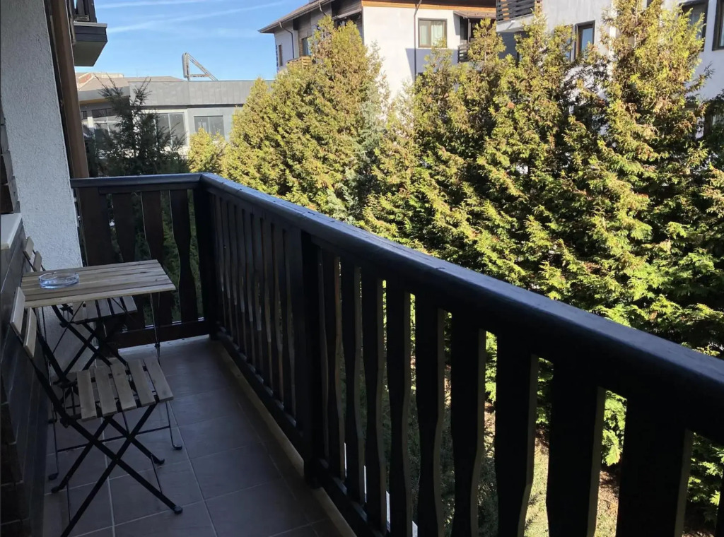 2 BR apartment next to Gondola Ski Lift