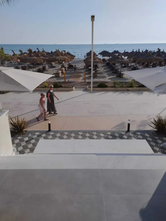Sea Side