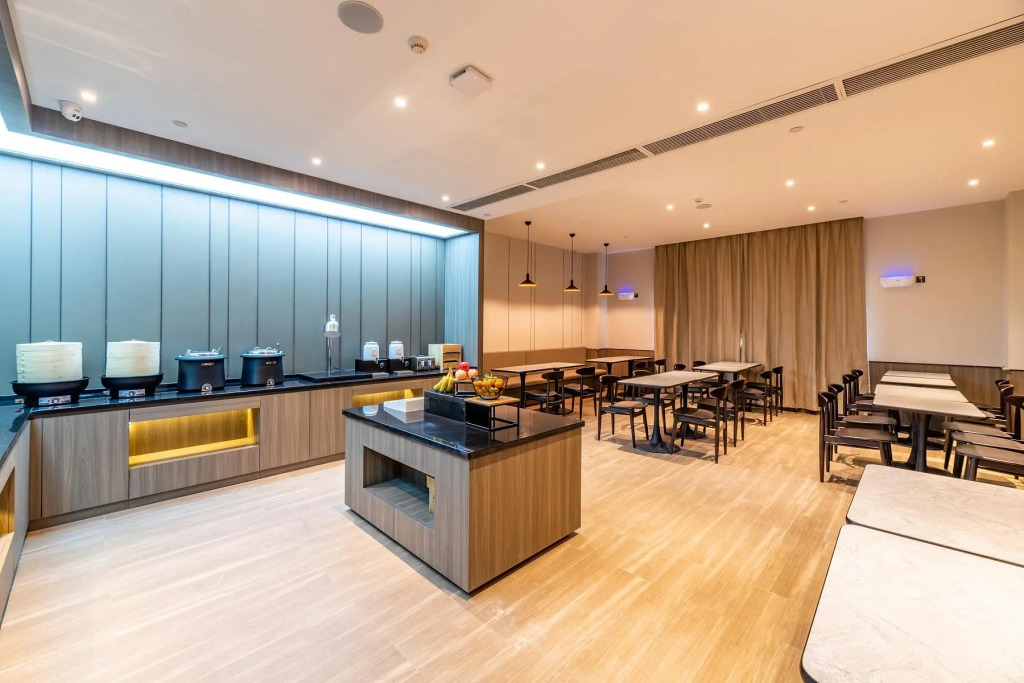 Hanting Hotel Wuhan Jiedaokou Metro Station