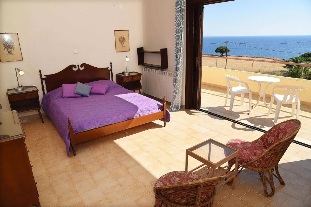 Absolute Villa by Stylish Stays