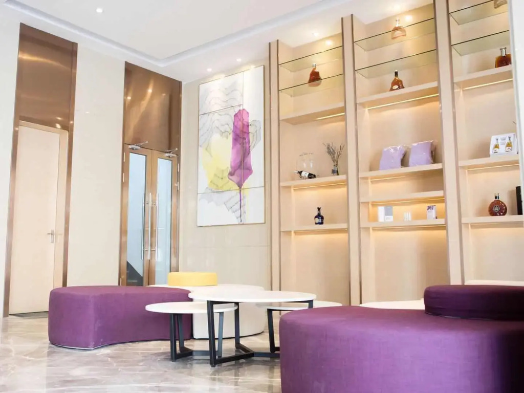 Lavande Hotel (Shenzhen North Railway Station, Gangtou Metro Station)