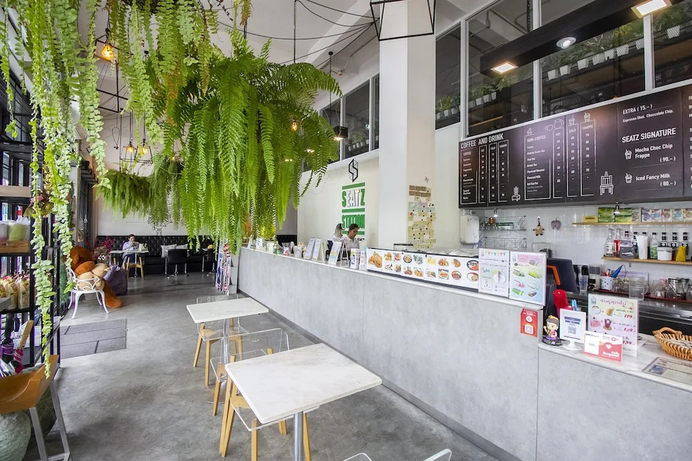 OYO 705 Hostel@seatzstation
