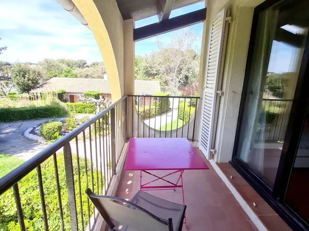 Appartement Six-Fours-les-Plages, 2 pièces, 4 personnes - FR-1-316-196