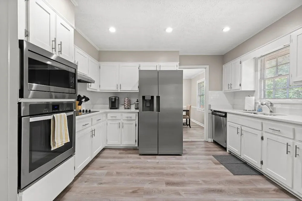 Beautiful Newly-renovated Home in Indian Hills
