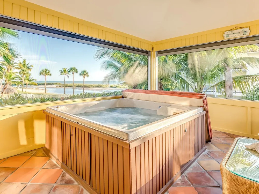 7902 Estero Home by RedAwning