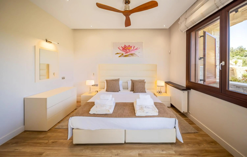 Villa Elea, New Deluxe Golf Villa at Aphrodite Hills - 6 Bedrooms, 7 Bathrooms