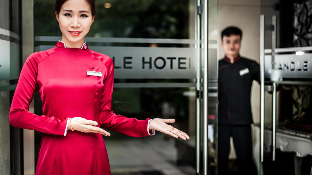 Super Candle Hotel
