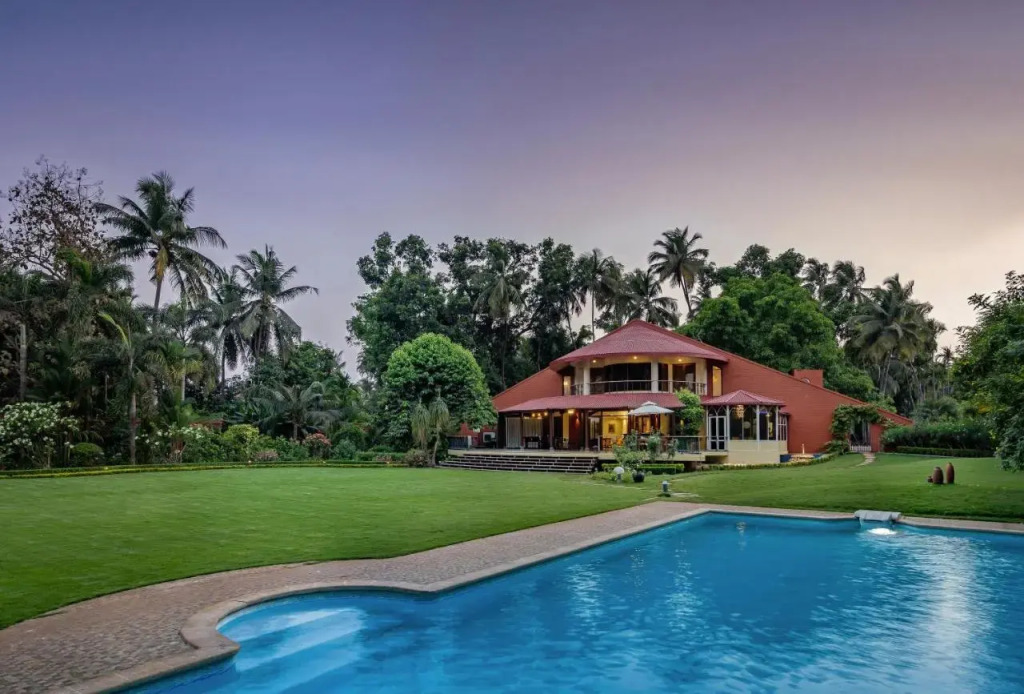 LohonoStays Villa Lani