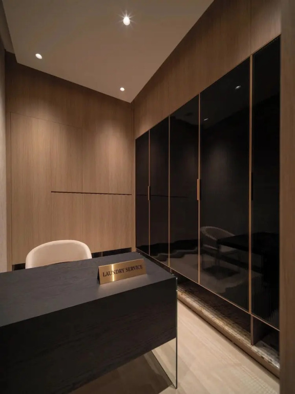 The Nelson Luxury Apartment