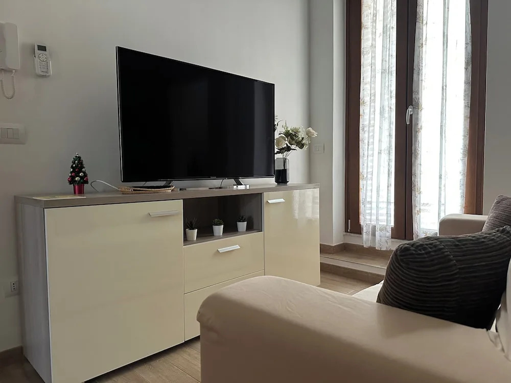 TOI Apartments