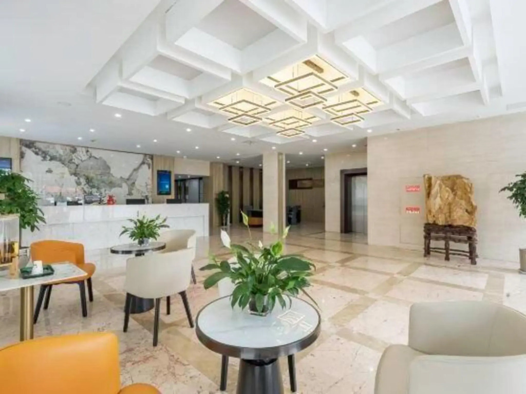 Kaiyue Business Hotel（Ninefang City Shop,Northmen Road ）