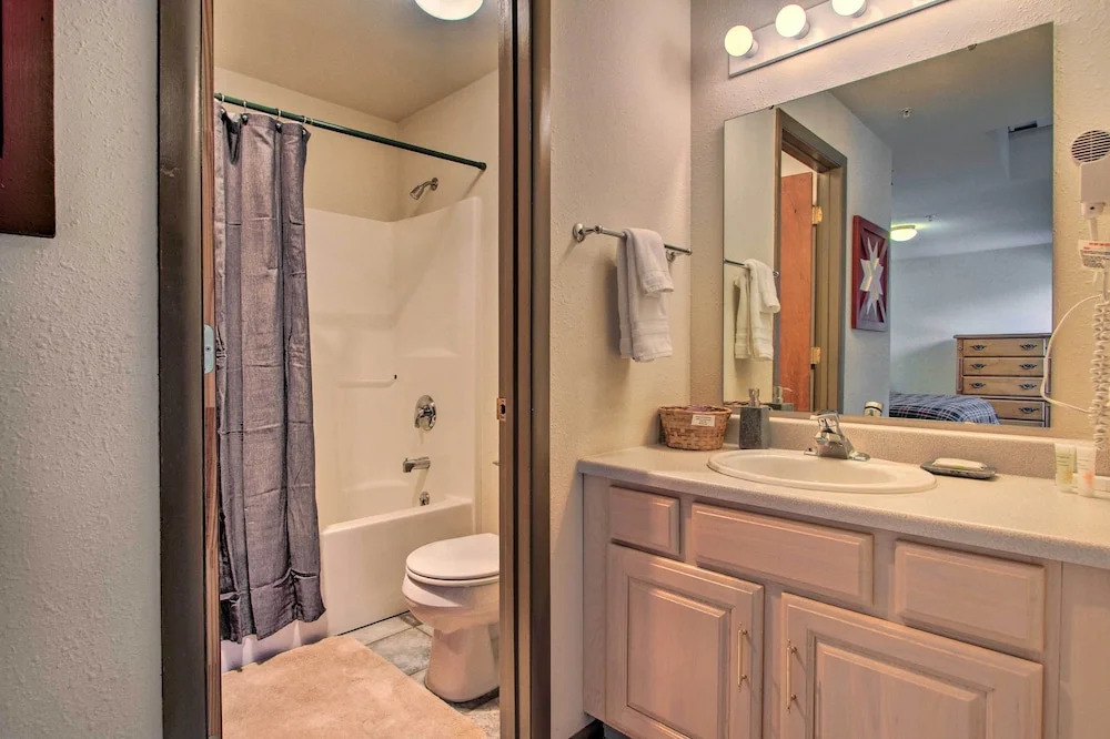 Steps to Ski Lifts - Condo w/ Walk-out Patio!