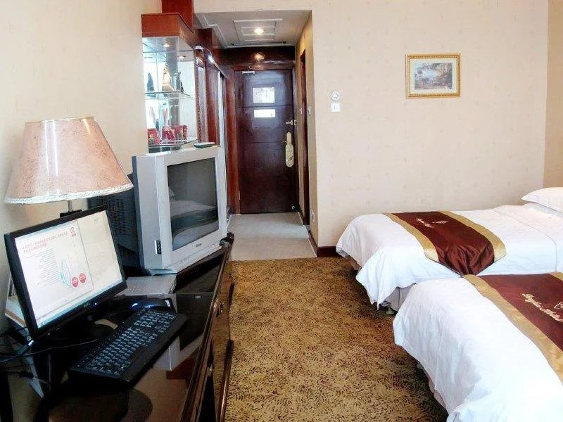 Linghai Hotel