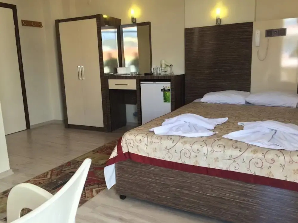 Ak Hotel