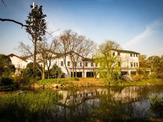 Wuxi Sakura Villa （Taihu Yuantouzhu Scenic Area）
