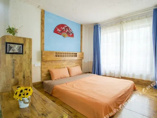 Yalong Bay Yuan Fang Zai Tian Bian Boutique Inn