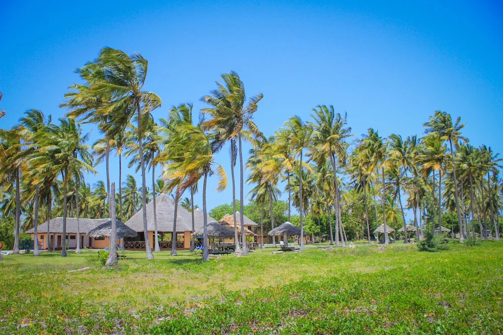 Saadani Park Hotel