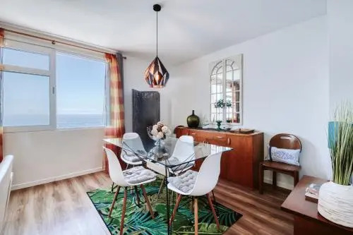The Waves Hostel by Amazing Madeira