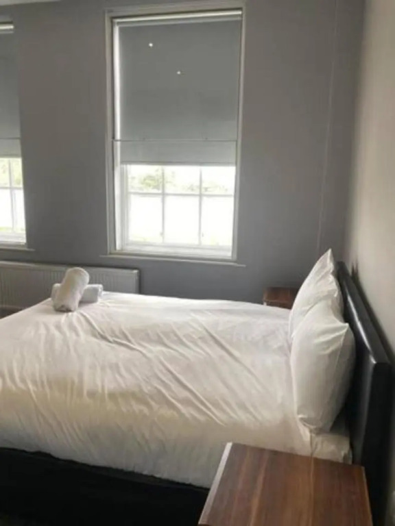 Extra Large Six Bed Six Bath Townhouse