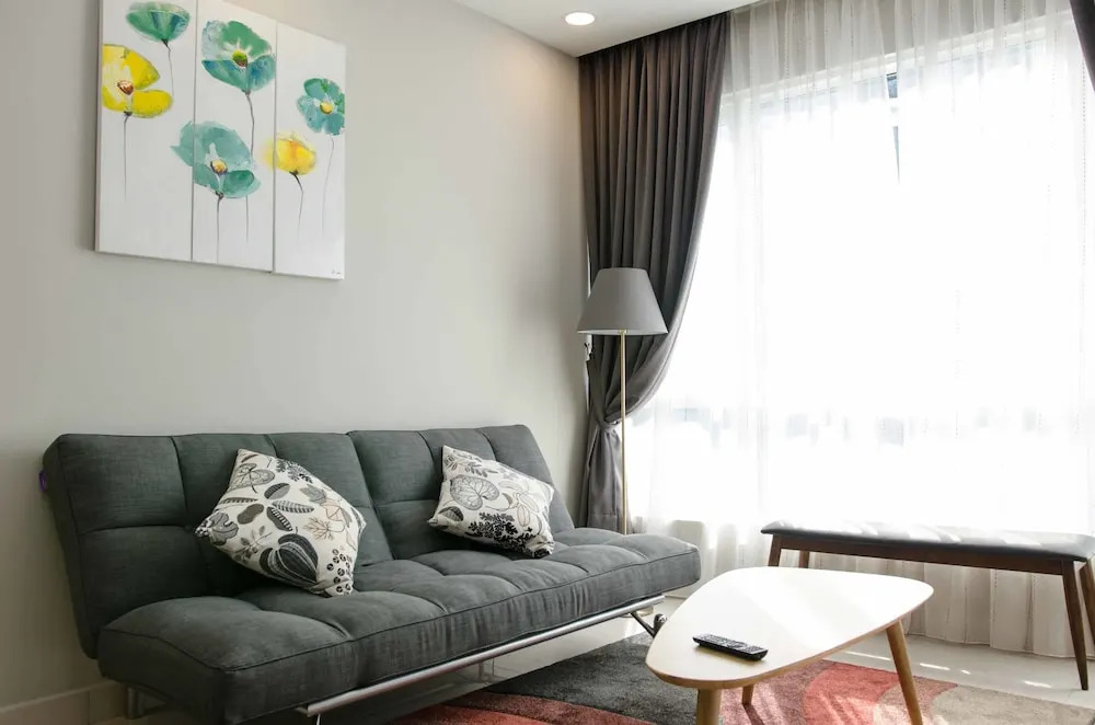 The Crest KLCC @ Penguin Homes