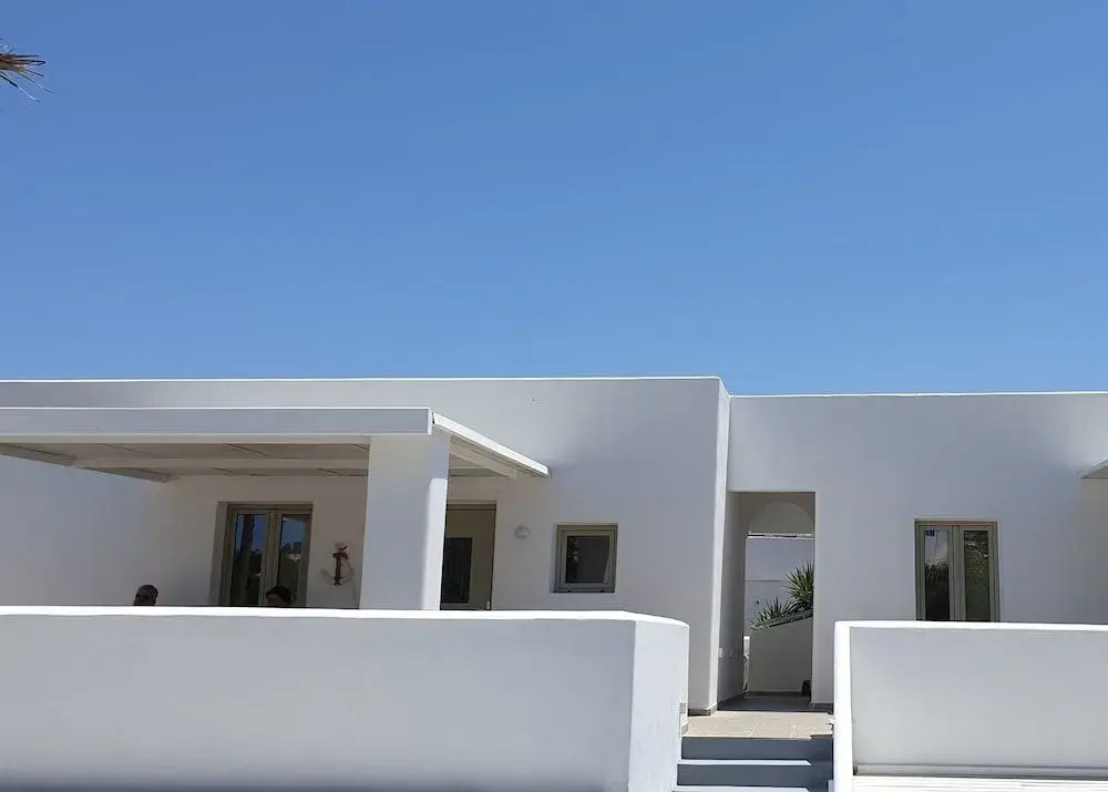 Aerenia Luxury Suites
