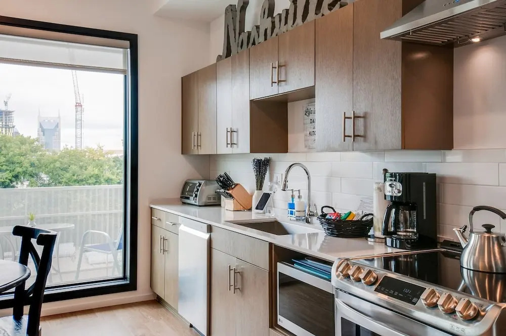 Illume Chic Green Community Skyline Balcony 1 Bedroom Condo