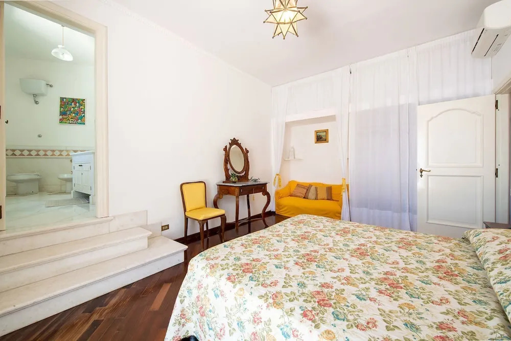 Villa Lamaro