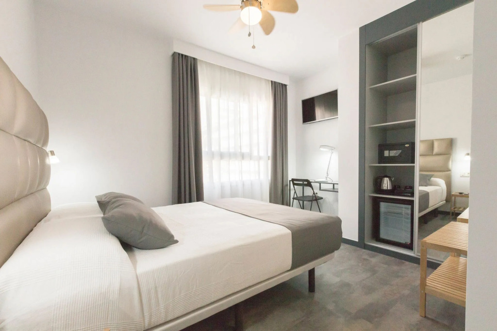 Bajondillo Beach Cozy Inns