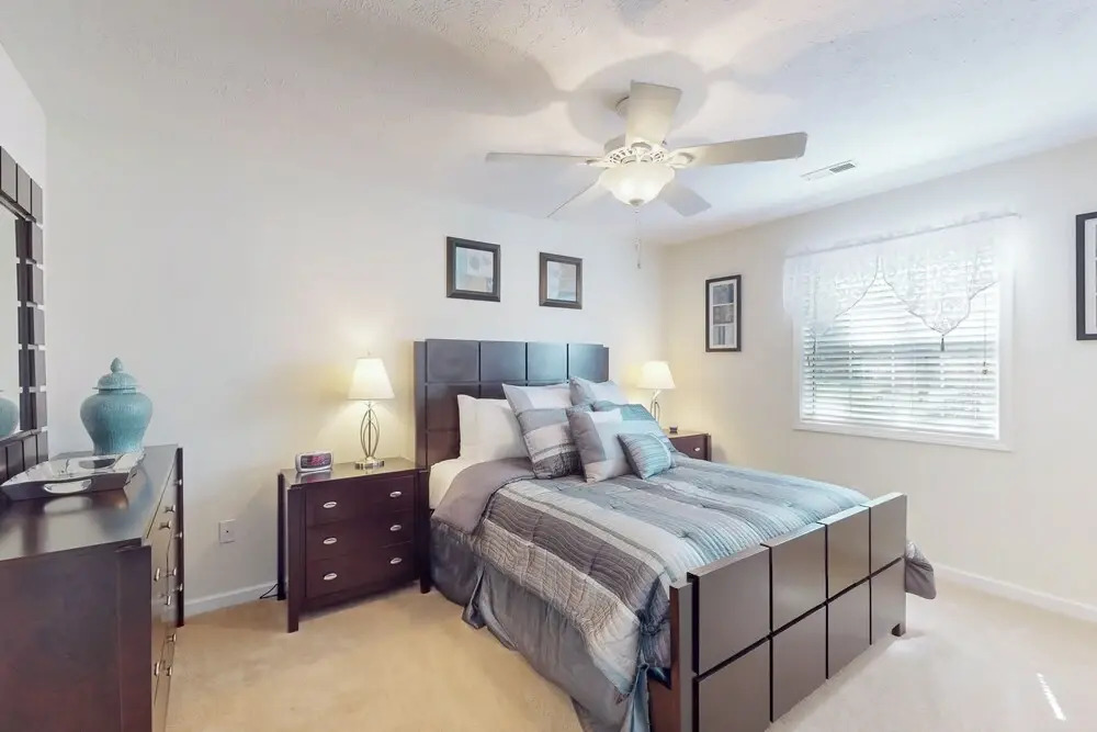Longs Cozy Haven: Stylish, Accessible Retreat