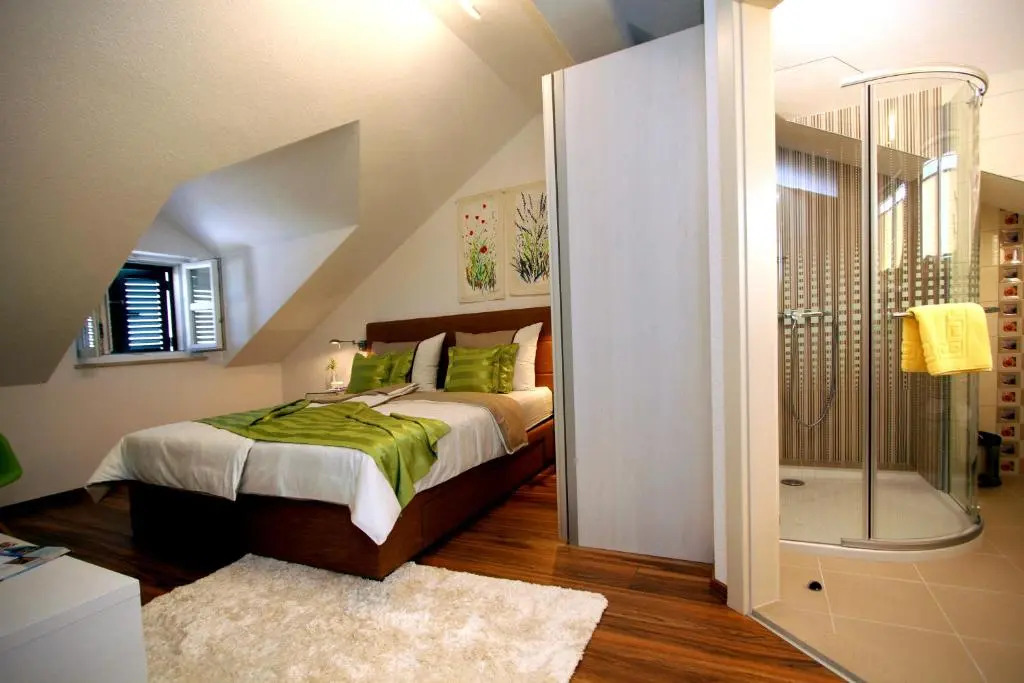 Apartment Allure