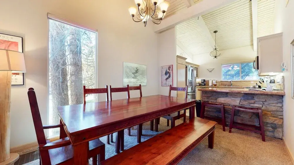 Mammoth West 115 Updated Condo, Just A Short Walk To Canyon Lodge by RedAwning