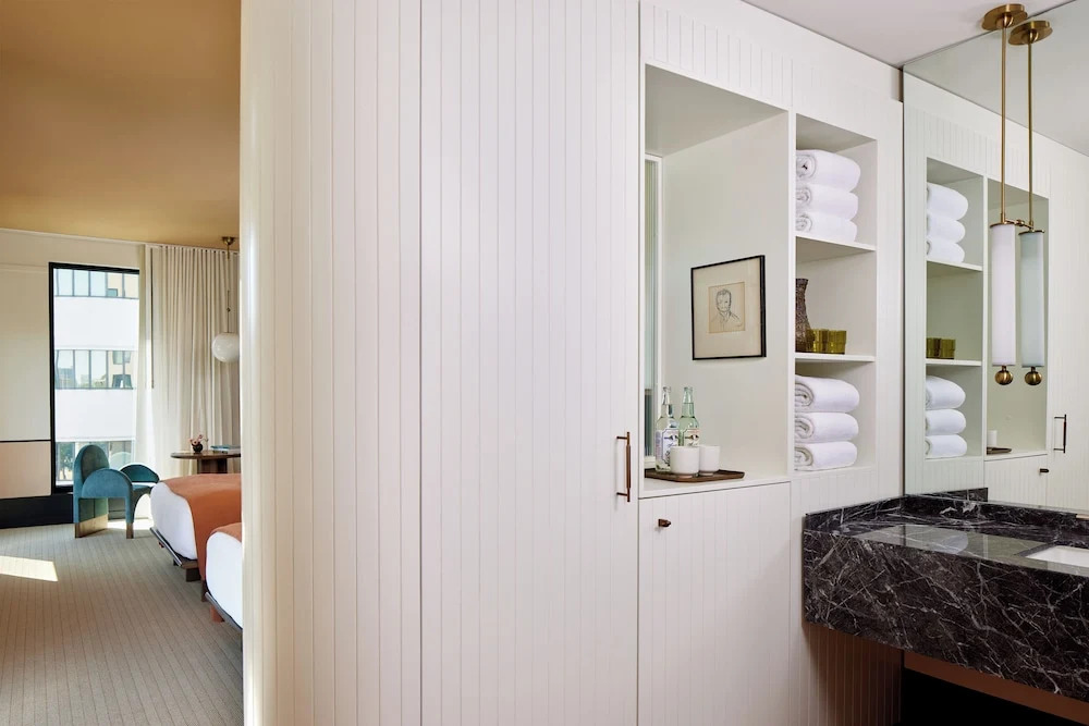 Hotel Henrietta