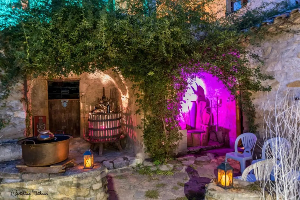 Le relais magique des sorciers et ses énigmes