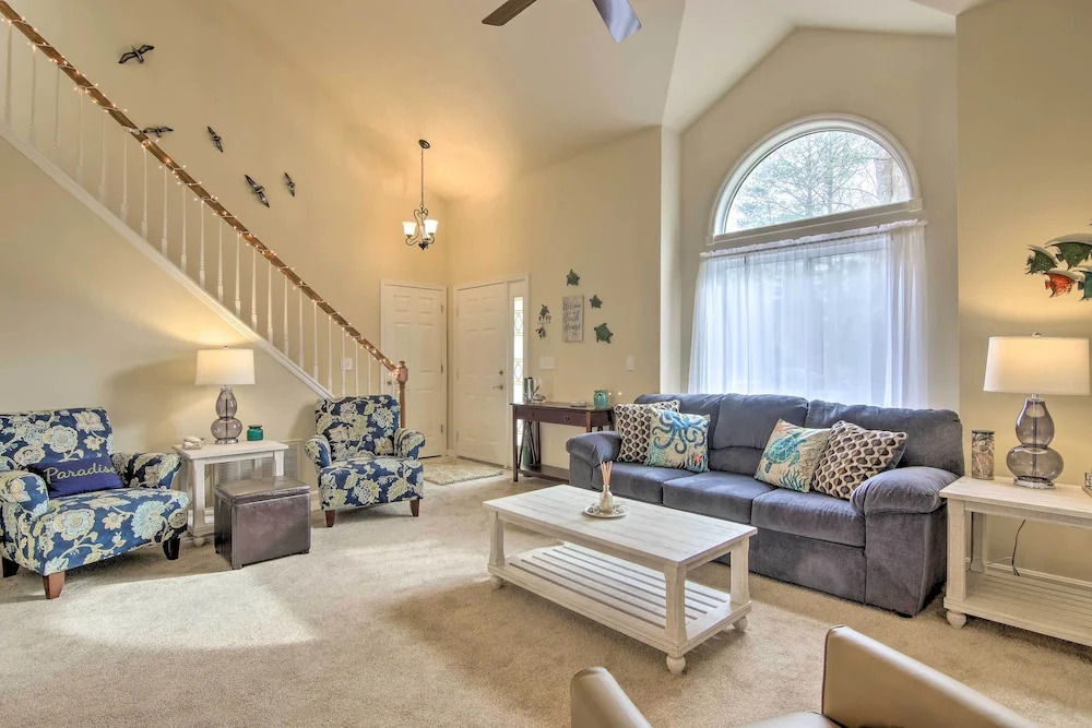 Pool Access, Deck & Grill: Ocean Pines Getaway