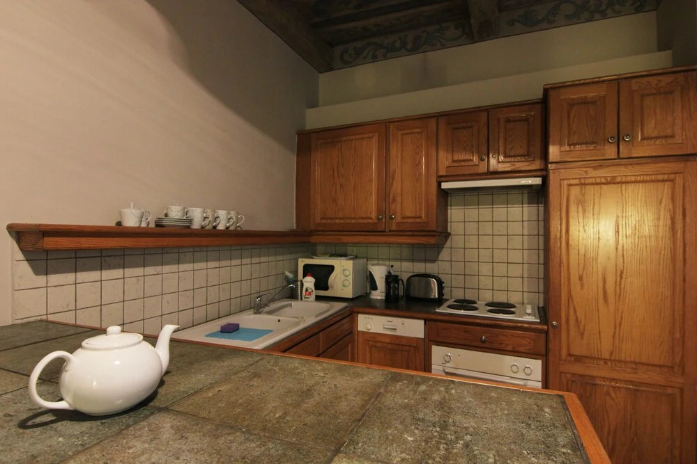 Rustic 2 Bedroom apt in the Heart of Mala Strana