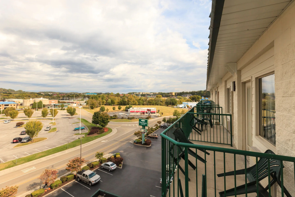 Park Grove Inn