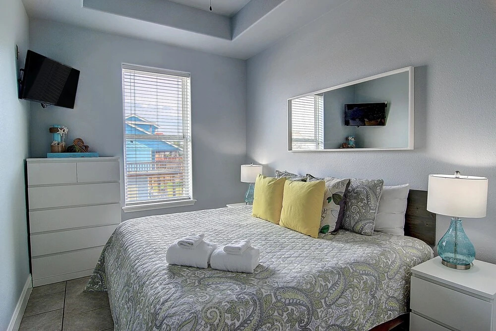Livin' On Island Time Shtd2 4 Bedrooms 2 Bathrooms Townhouse