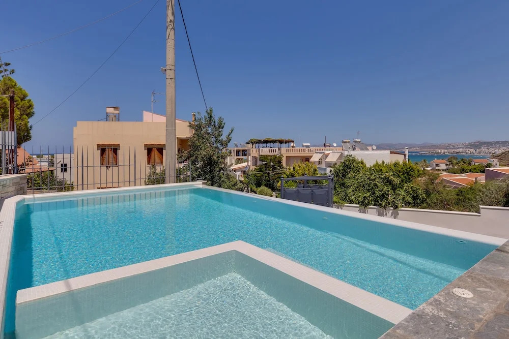 The Hill House Villa